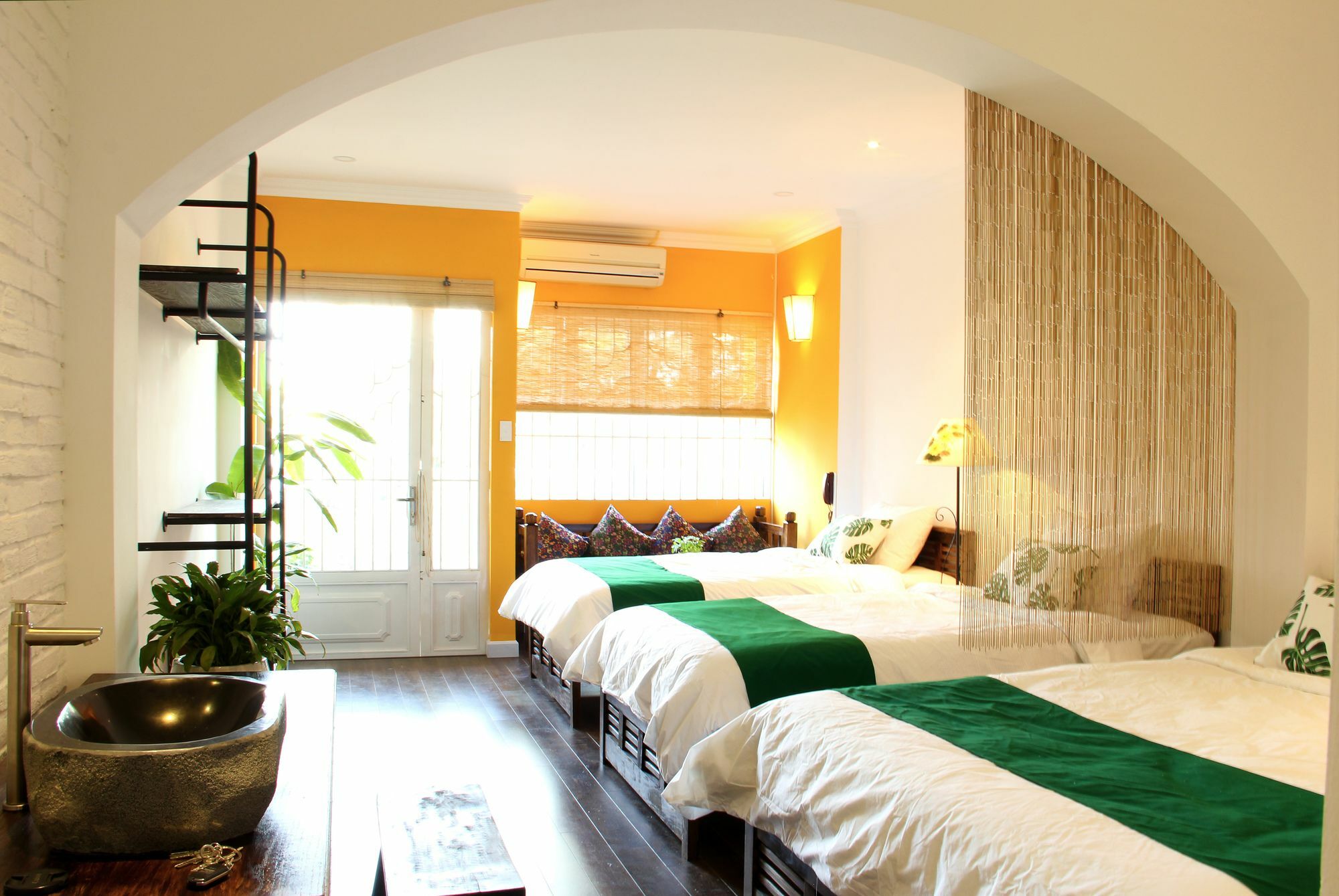 Lamo Boutique Hotel Хошимин Екстериор снимка