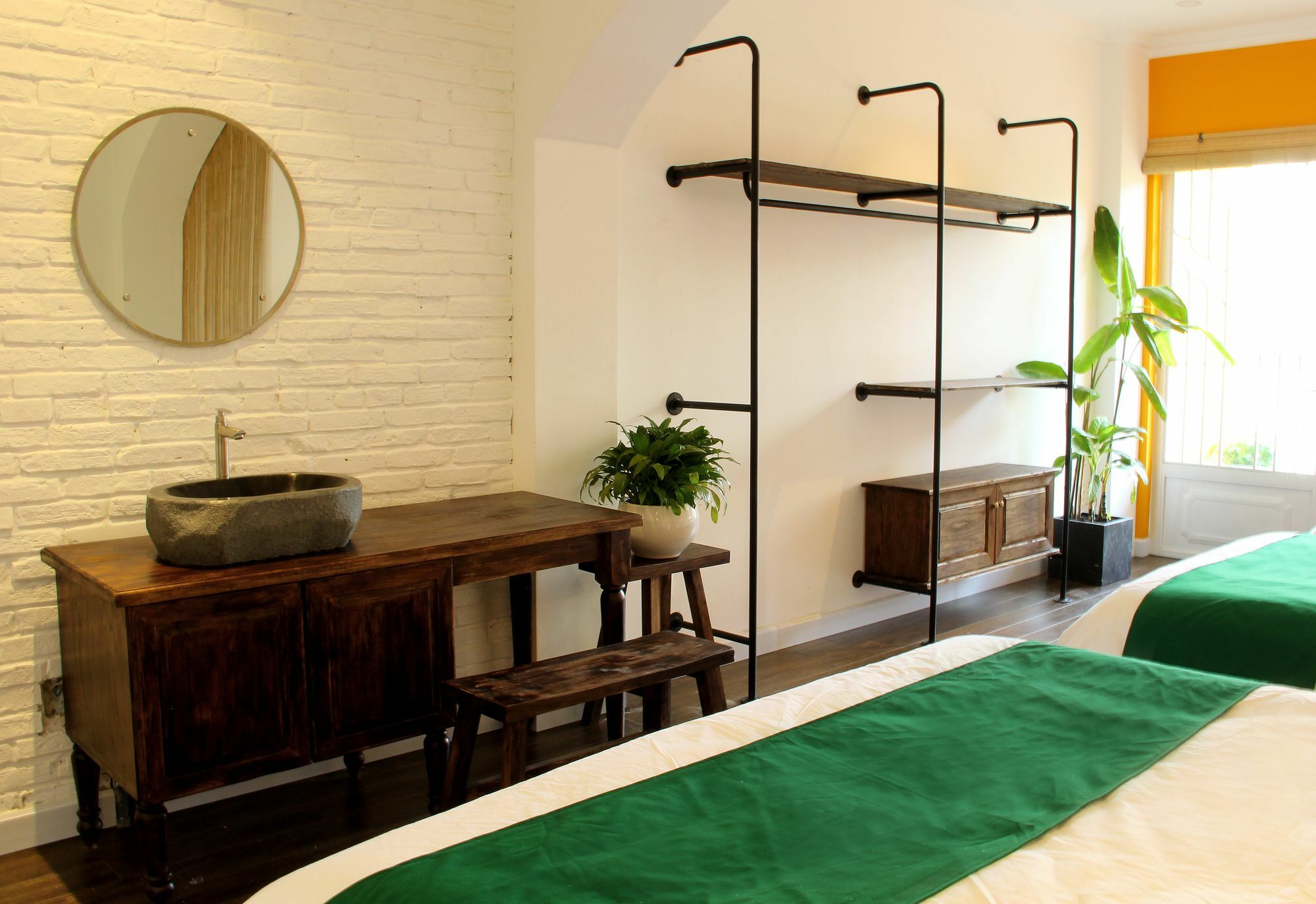 Lamo Boutique Hotel Хошимин Екстериор снимка